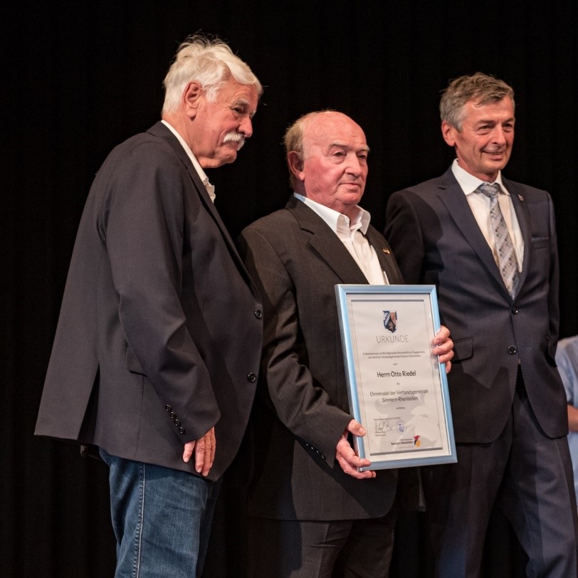 Verleihung Ehrennadel Otto Riedel