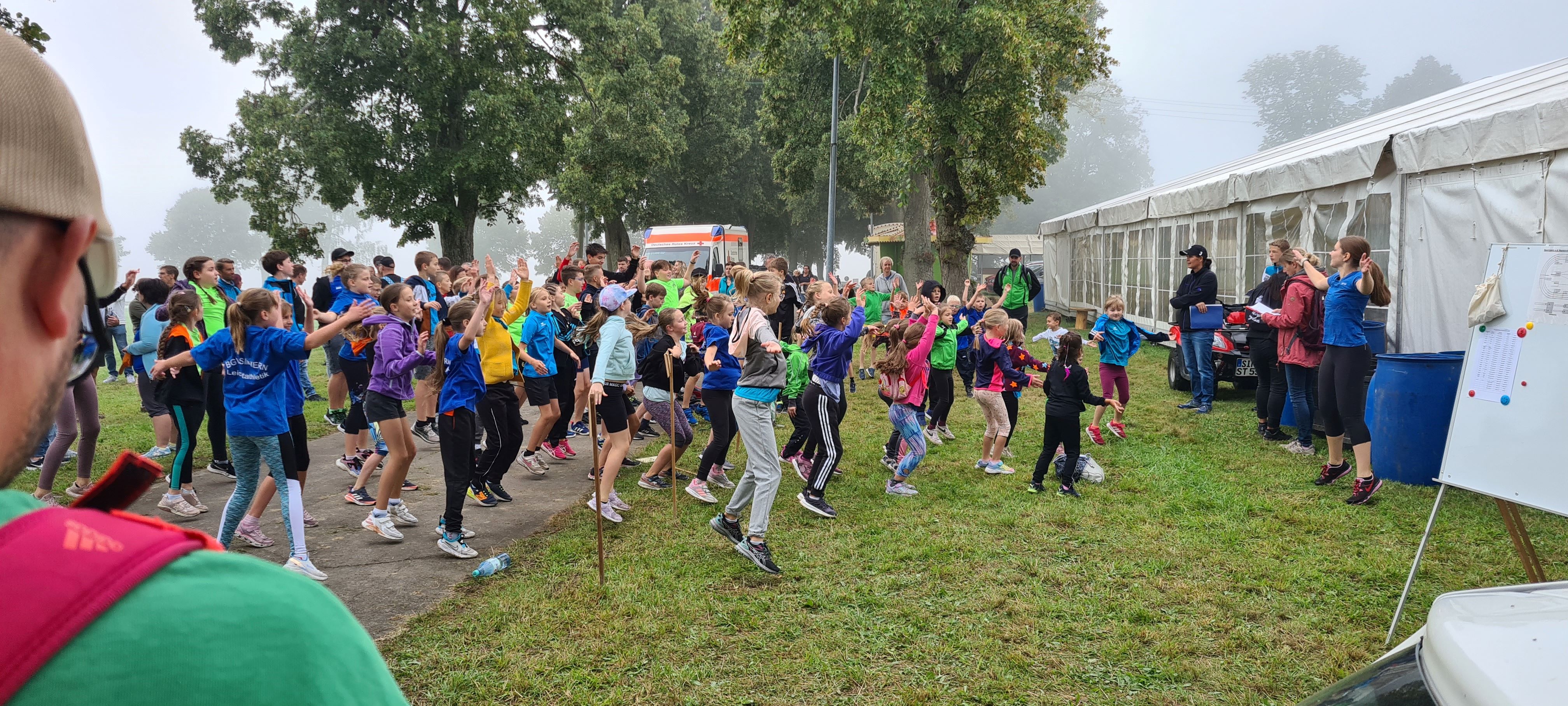 Aufwärmgymnastik.Kopie